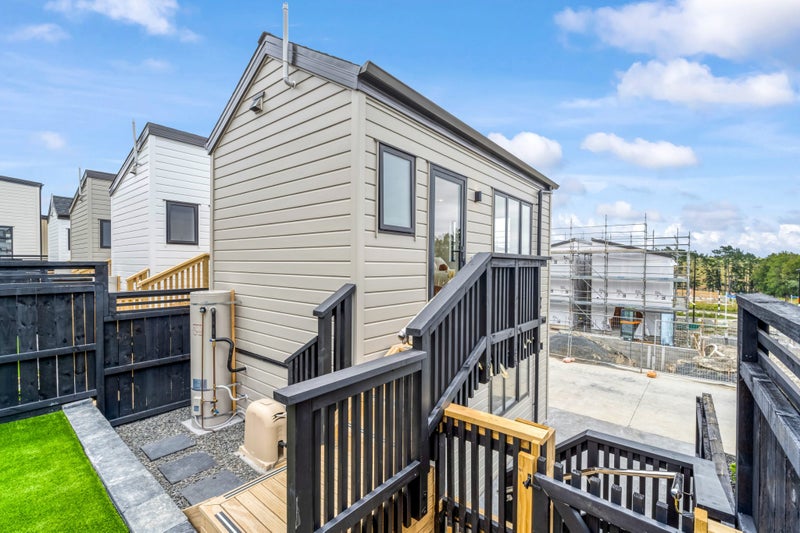 32 Toetoe Street, Westgate, Auckland - Carousel 2
