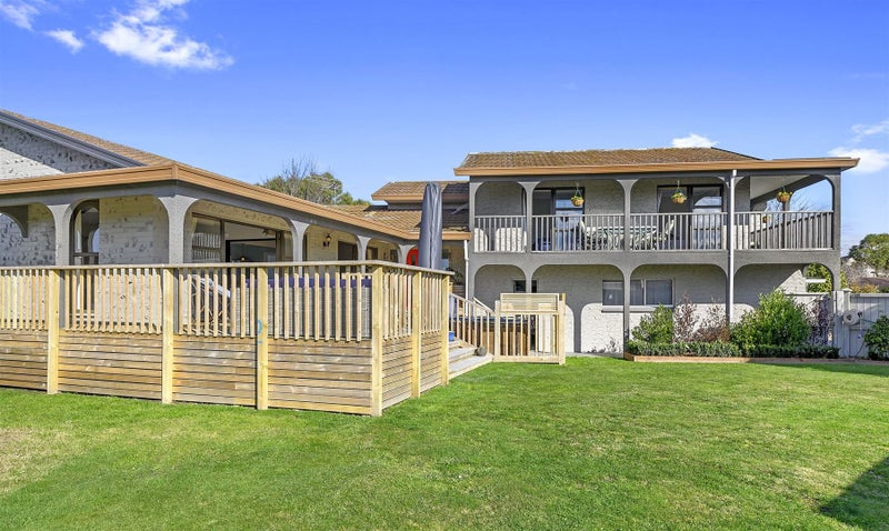 10 Ruddenklau Lane, Bishopdale, Christchurch - Carousel 2