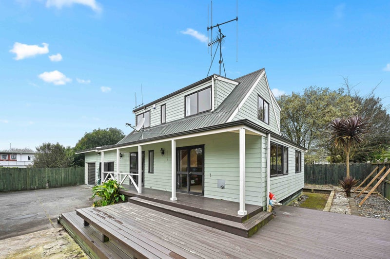 2B Stanley Street, Claudelands, Hamilton - Carousel 1