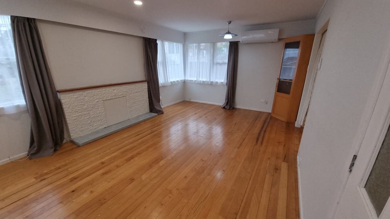 59 Valonia Street, New Windsor, Auckland - Carousel 2