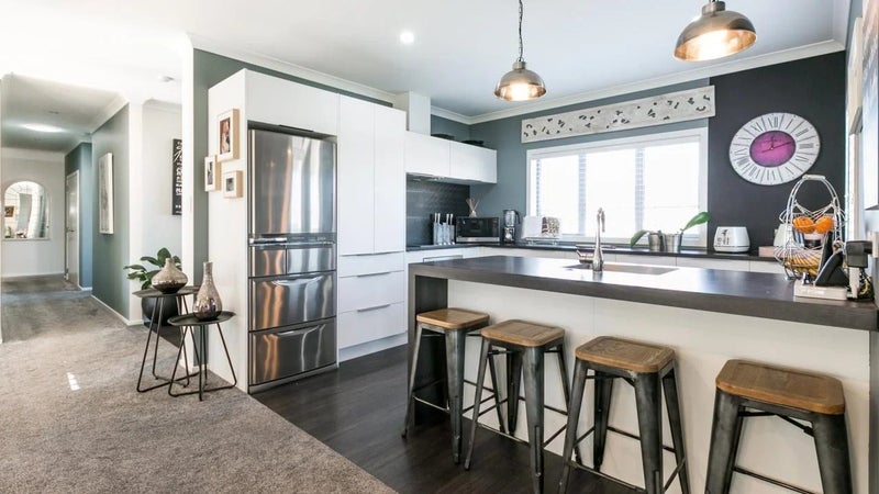 44 Drake Crescent, Awatoto, Napier - Carousel 2