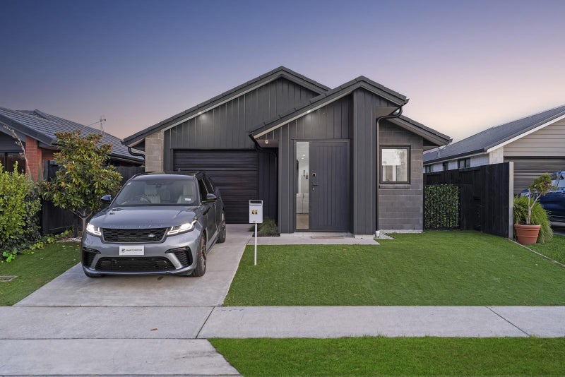 46 FONTANA STREET - Carousel 2