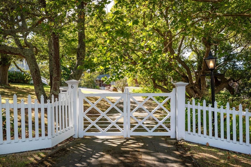 6 Glade Place, Birkenhead, Auckland - Carousel 2