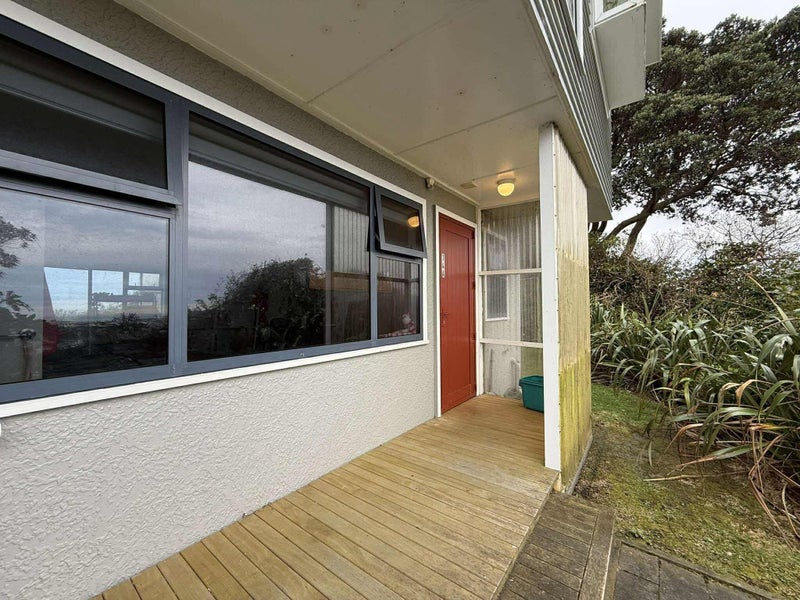 14 Konini Road, Hataitai, Wellington - Carousel 1