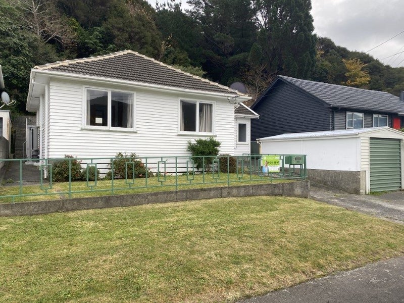 155 Wellington Road, Wainuiomata, Lower Hutt - Carousel 1