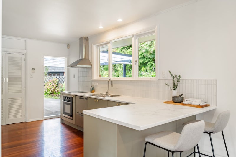 120 Hine Road, Wainuiomata, Lower Hutt - Carousel 2