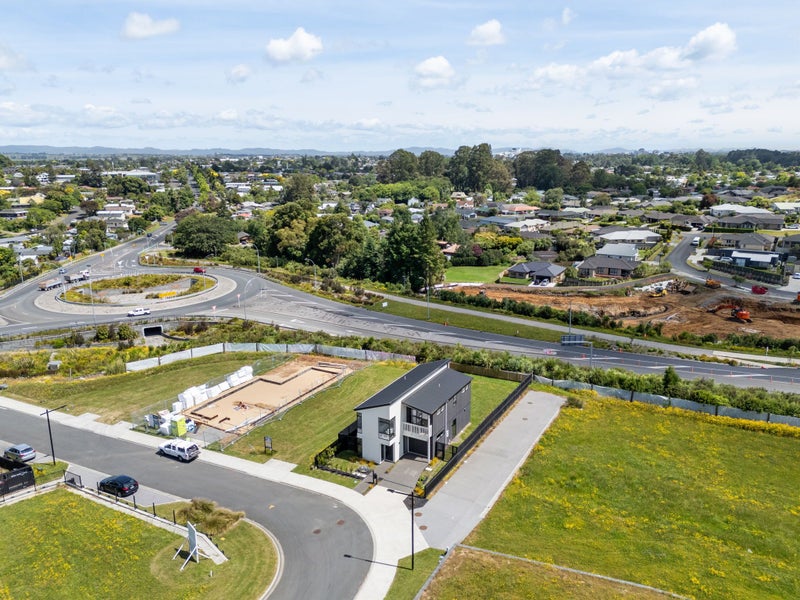 20 Halo Green, Peacocke, Hamilton - Carousel 24