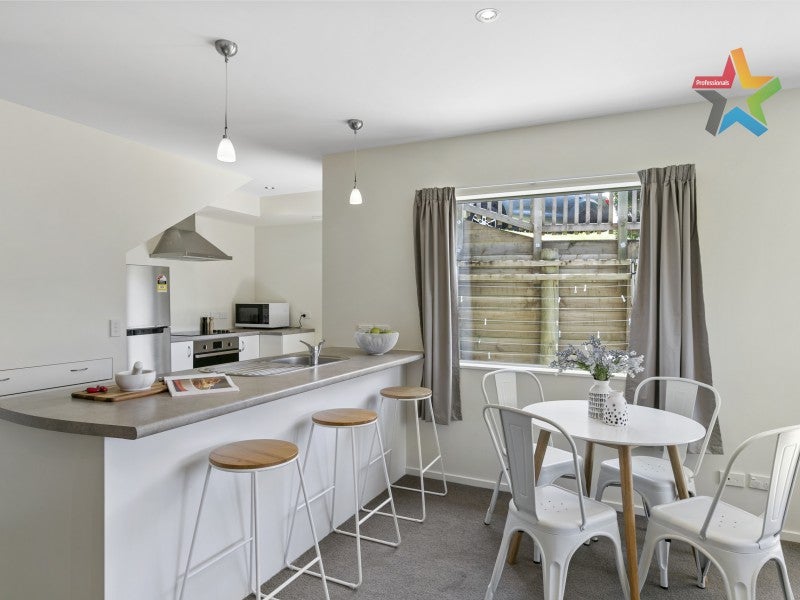 111 Allington Road, Karori, Wellington - Carousel 2