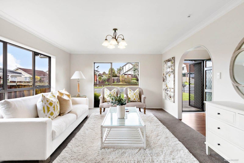 141 Prince Regent Drive, Farm Cove, Auckland - Carousel 2