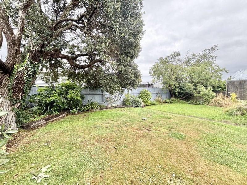 20 Waikare Avenue, Waiwhetu, Lower Hutt - Carousel 17