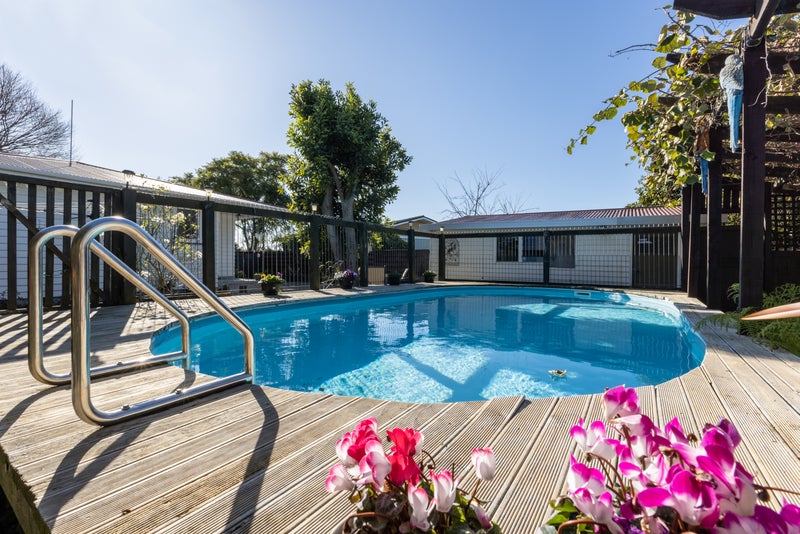 221 Westminster Avenue, Tamatea, Napier - Carousel 2