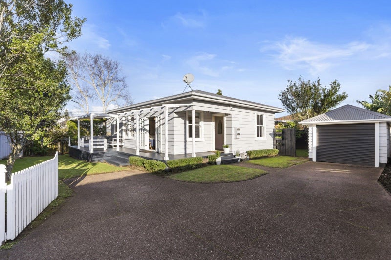 33B  Kings Road, Panmure, Auckland - Carousel 1