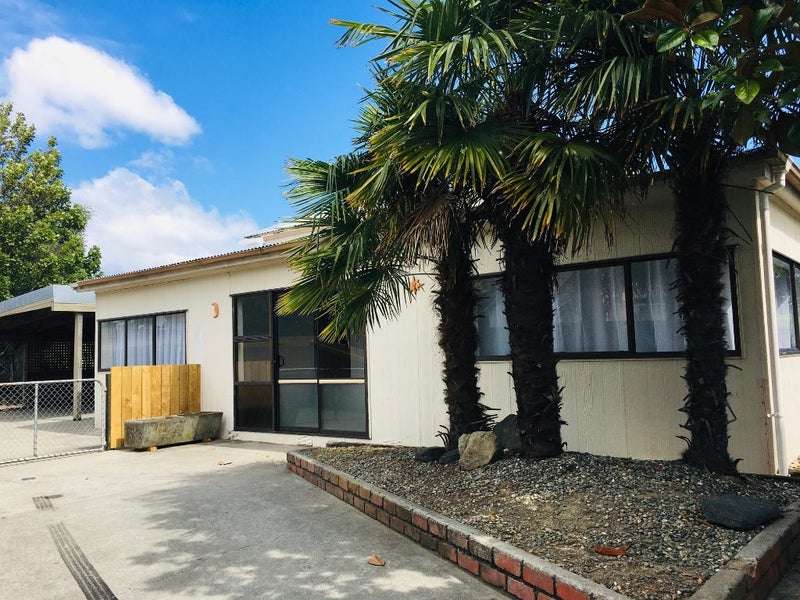 55 BEACH Road, Tāhunanui, NELSON - Carousel 2