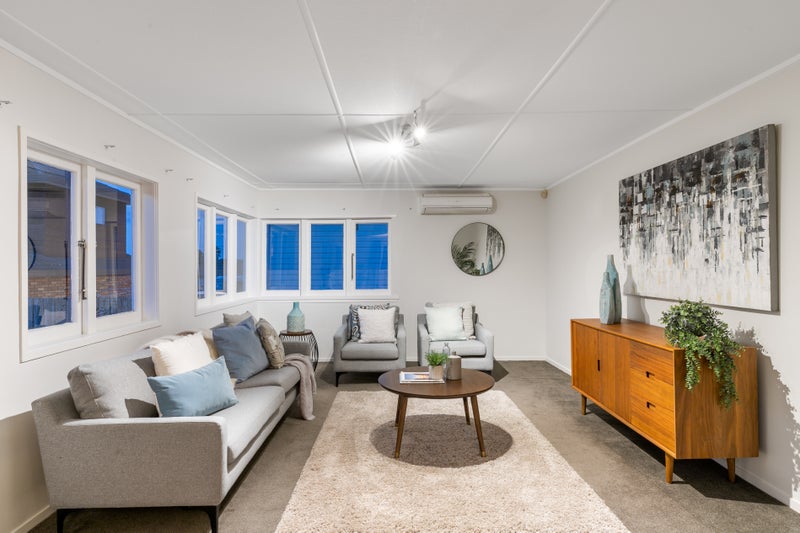 11 Formby Avenue, Point Chevalier, Auckland - Carousel 2