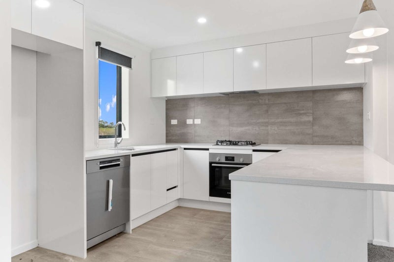 2/51 Cabourne Drive, Glenview, Hamilton - Carousel 2