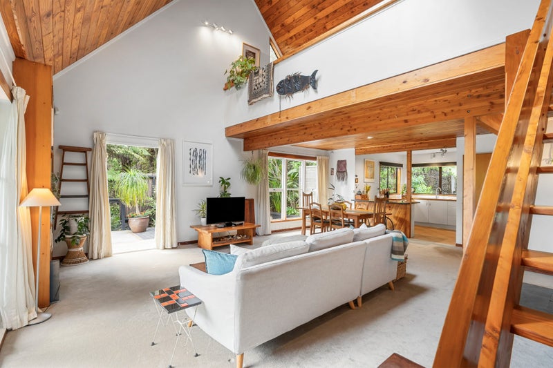 58 Opanuku Road, Henderson Valley, Auckland - Carousel 2