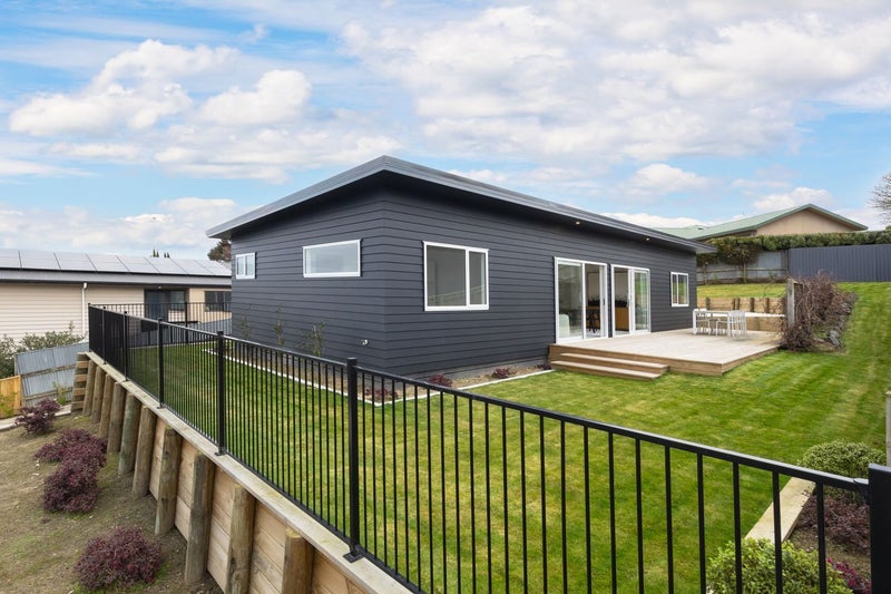 26 Heatherlea Heights, Feilding, Feilding - Carousel 1