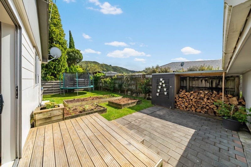 114 California Drive, Totara Park, Upper Hutt - Carousel 2