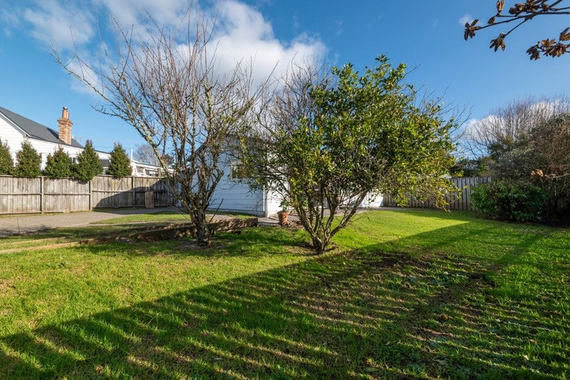 8A Fordham Street, Beach Haven, Auckland - Carousel 12