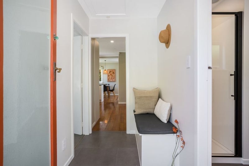 58 Gordon Road, Plimmerton, Porirua - Carousel 15