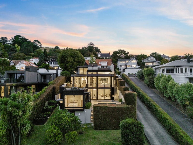 41 Ridings Road, Remuera, Auckland - Carousel 1