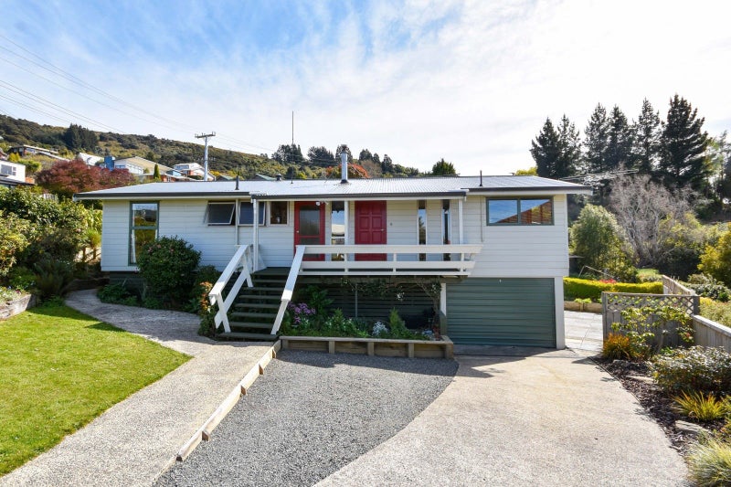 14 Honeystone Street, Helensburgh, Dunedin - Carousel 1