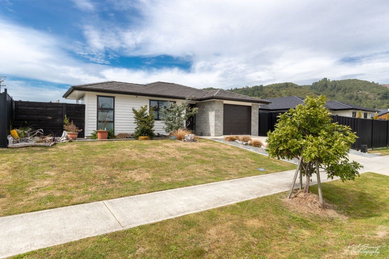 44 Buddle Road, Wallaceville, Upper Hutt - Carousel 17
