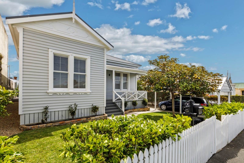 199 Victoria Road, Devonport, Auckland - Carousel 2