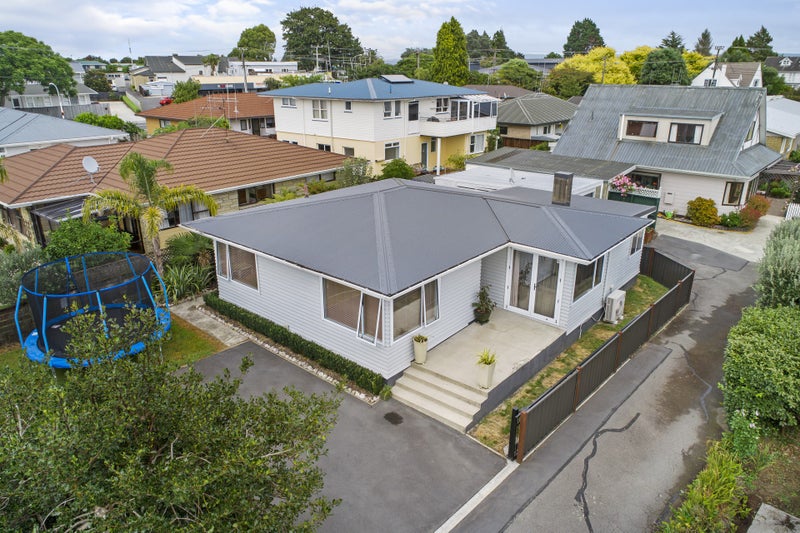 8 Parkvale Road, Otumoetai, Tauranga - Carousel 1