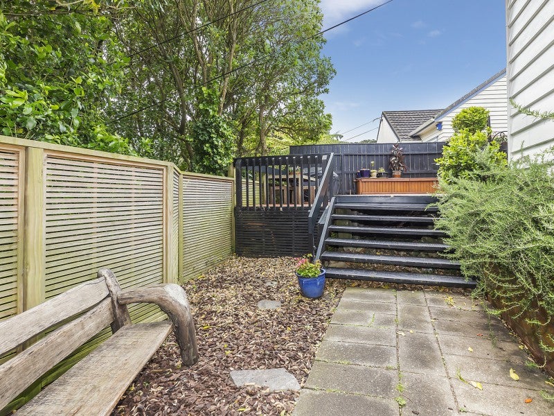 132 Onslow Road, Khandallah, Wellington - Carousel 21