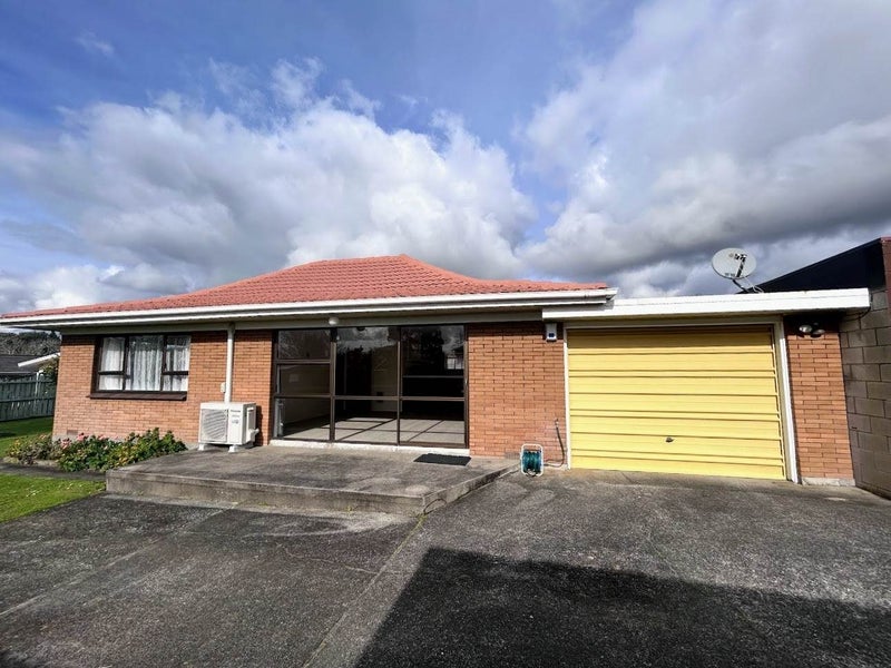 2/49 Paterson Avenue West, Whangamata - Carousel 1