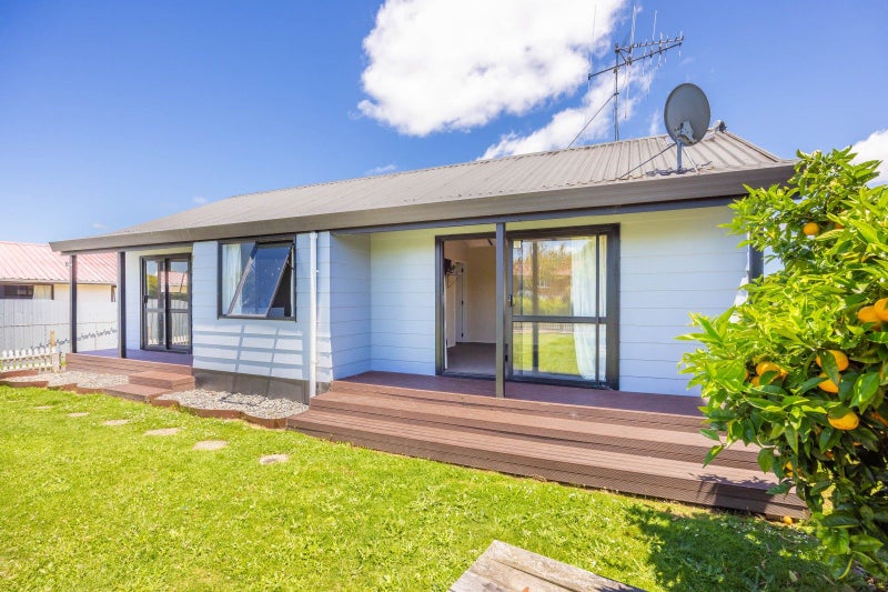 113 Scott Street, Leamington, Cambridge - Carousel 1