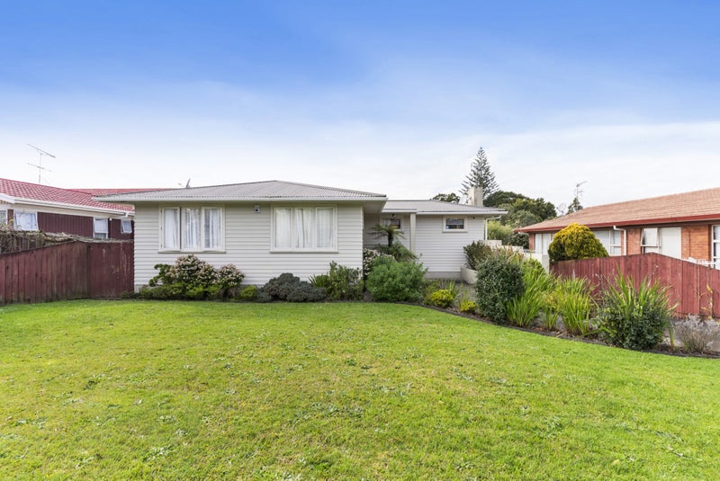 6 Alton Terrace, Pakuranga Heights, Auckland - Carousel 2