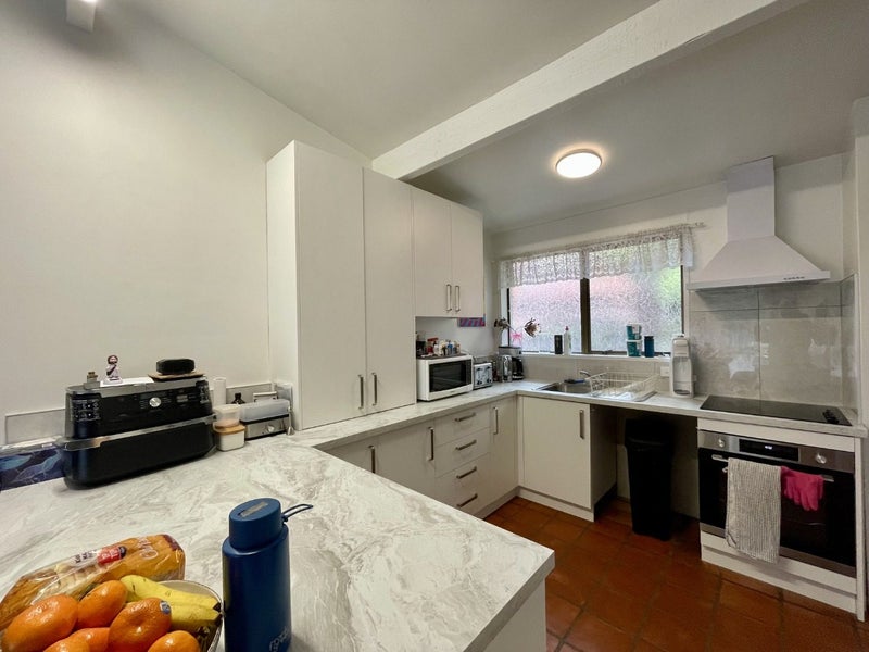 33 Yellowstone Crescent, Burwood, Christchurch - Carousel 2