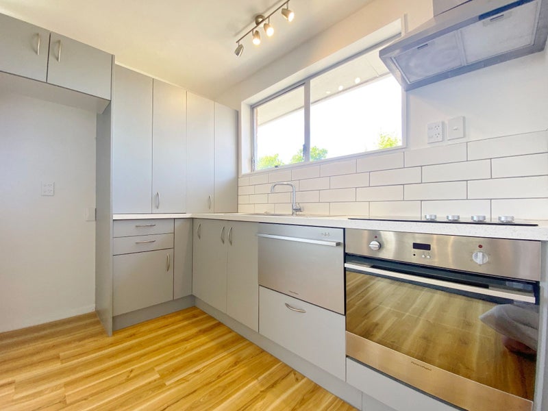 2/17 Philomel Street, North New Brighton, Christchurch - Carousel 2