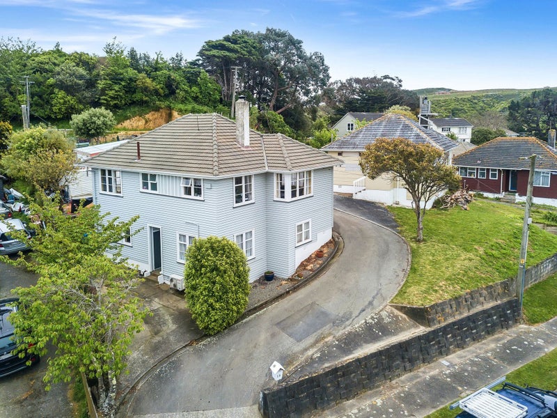 19 Maher Place, Ranui, Porirua - Carousel 1
