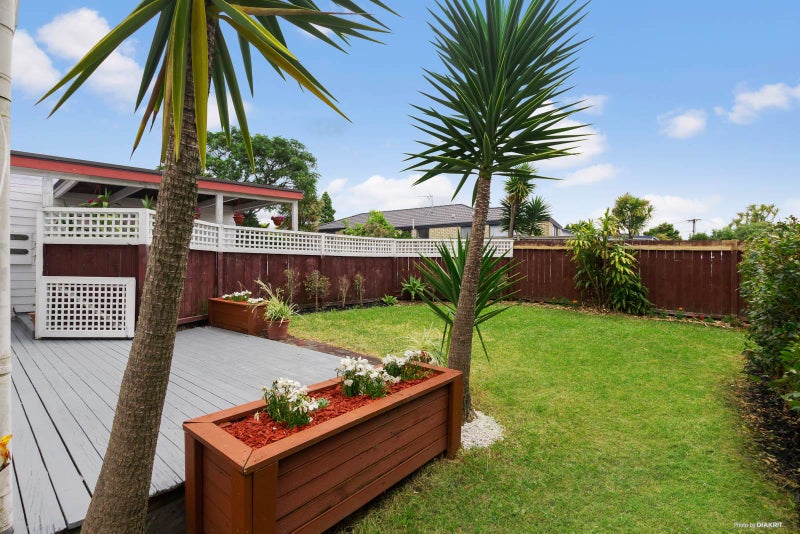 2/10 Rewa Street, New Lynn, Auckland - Carousel 2