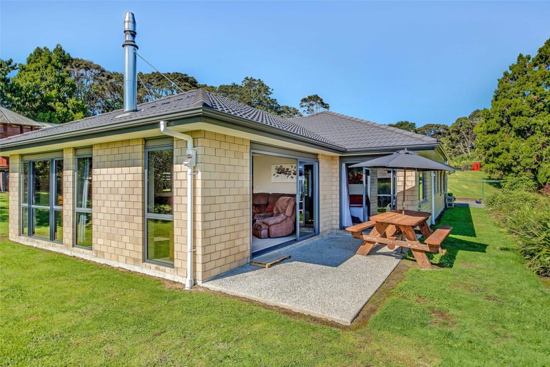 105 Judge Richardson Drive, Papakura - Carousel 11