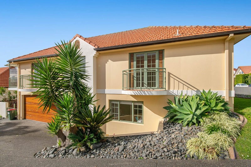 24 Parkwood Crescent, Gulf Harbour, Whangaparaoa - Carousel 2