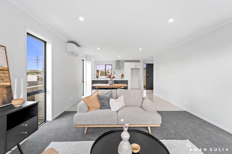 8 Paapaakiri Loop, Takanini, Auckland - Carousel 2