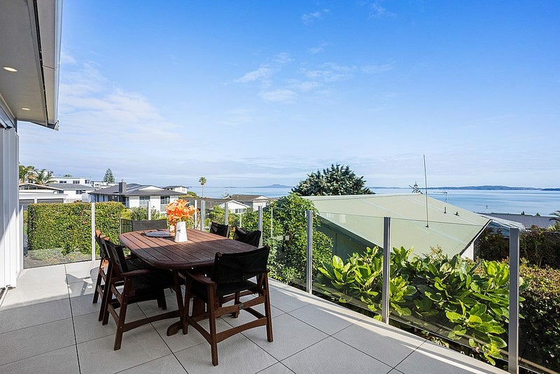 1 Alexander Avenue, Maraetai, Auckland - Carousel 37