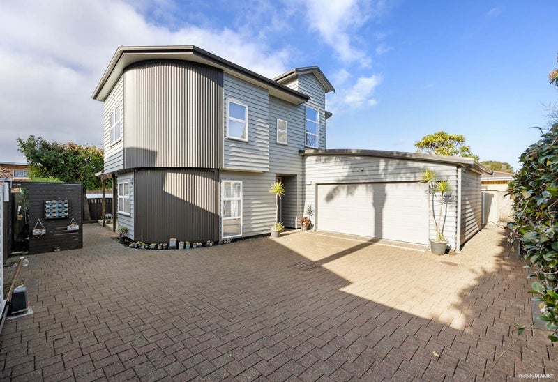 3/11 Woodbine Avenue, Greenlane, Auckland - Carousel 1