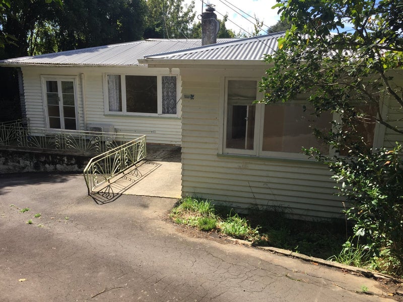 122 Shaw Road, Oratia, Auckland - Carousel 1