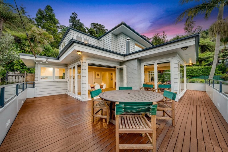40 Kohu Road, Titirangi, Auckland - Carousel 2