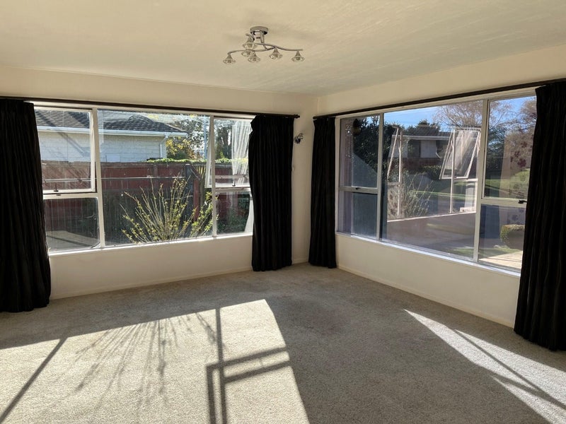 37 Vanguard Drive, Broomfield, Christchurch - Carousel 2