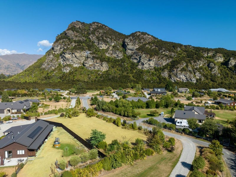 27A Old Racecourse Road, Albert Town, Wanaka - Carousel 1