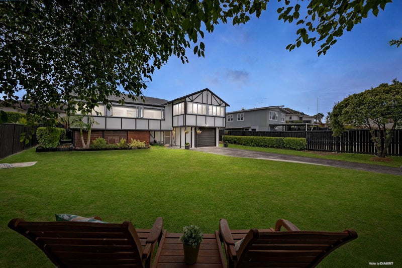 26 Shelly Bay Road, Beachlands, Auckland - Carousel 1