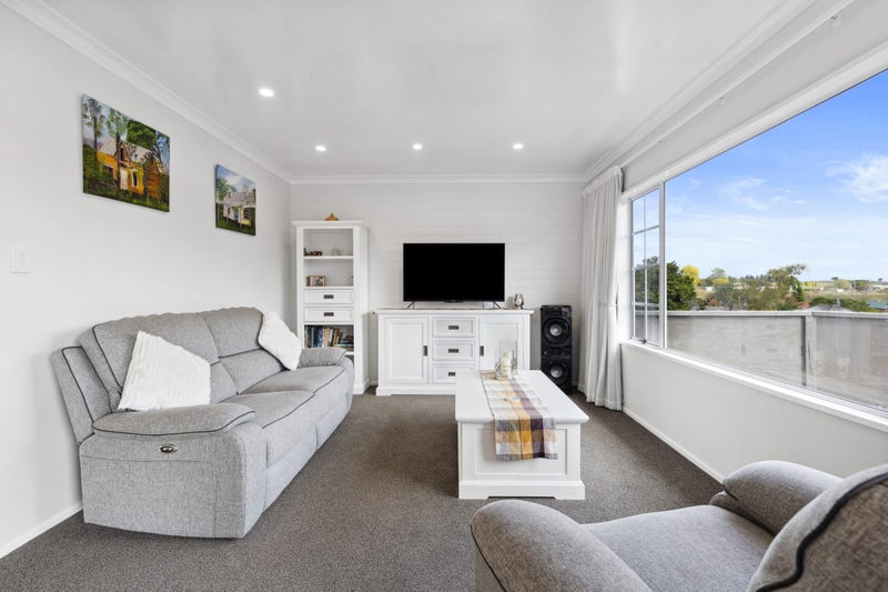 10 Andrew Street, Tokoroa, Tokoroa - Carousel 2