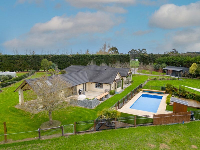 86 Whites Road, Kaiapoi - Carousel 1