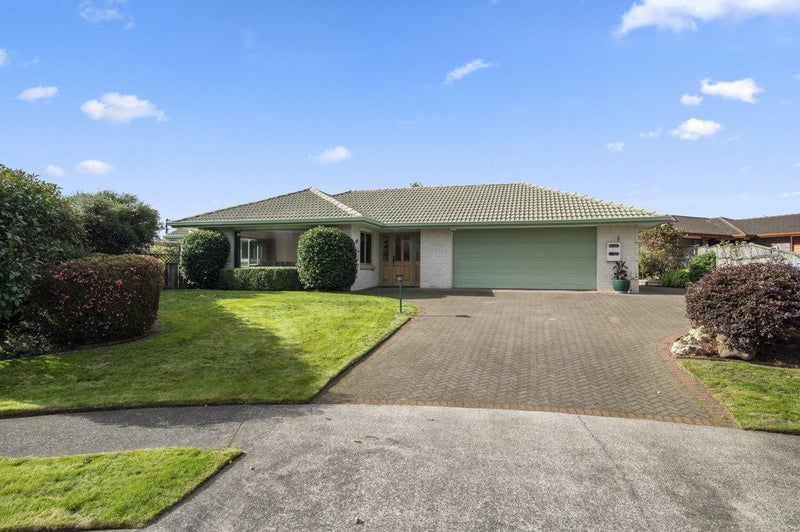 16 Kahurangi Drive, Lynmore, Rotorua - Carousel 1